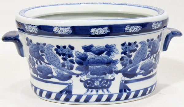 CANTON BLUE & WHITE PORCELAIN JARDINIÈRE