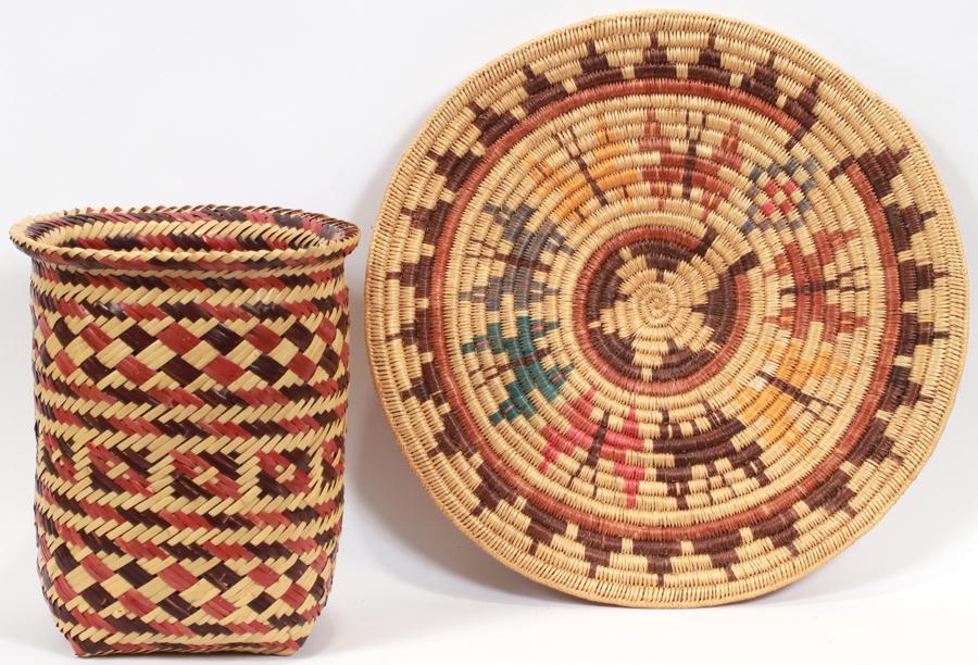 NAVAJO AND CHOCTAW HAND WOVEN BASKETS (1 of 5)