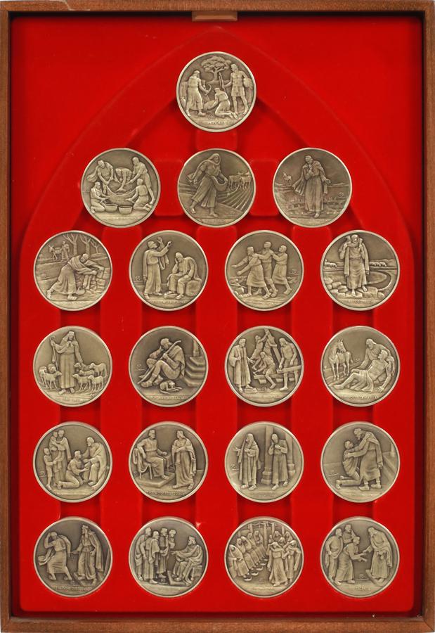 FRANKLIN MINT STERLING SILVER MEDALLIONS (1 of 7)