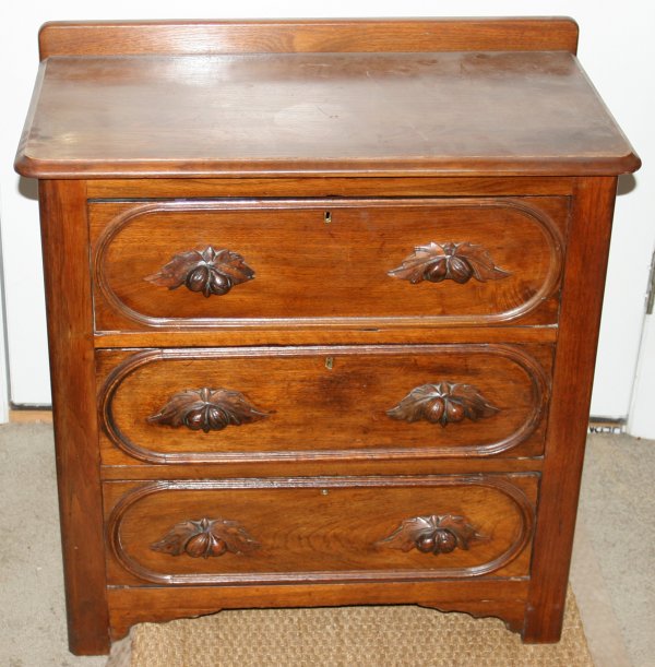VICTORIAN WALNUT THREE DRAWER COMMODE, H 31"