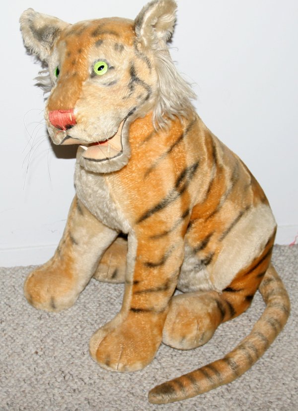 STEIFF SEATED TIGER, H 30"