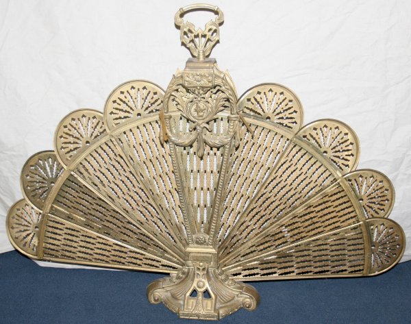 FAN SHAPED BRASS FOLDING FIRE SCREEN