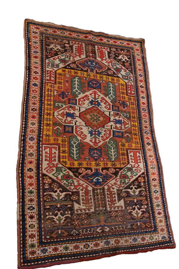 DAGISTAN ANTIQUE HAND WOVEN RUG C. 1900 (1 of 2)