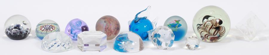 GLASS PAPERWEIGHTS LOT OF 12 (1 of 11)