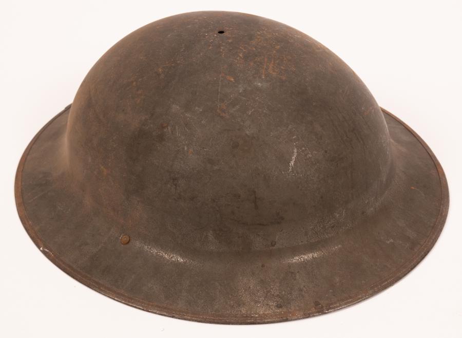 WWI MILITARY HELMET (1 of 2)