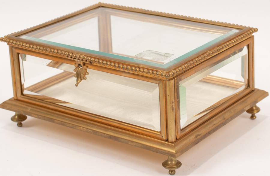 BRONZE DORÉ & BEVELED GLASS JEWEL BOX, CIRCA 1910 (1 of 4)