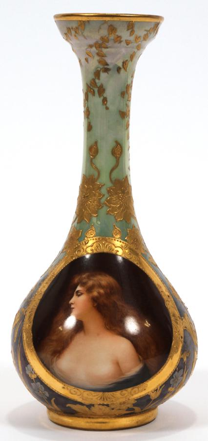 ROYAL VIENNA PORCELAIN PORTRAIT VASE CIRCA 1900 (1 of 4)