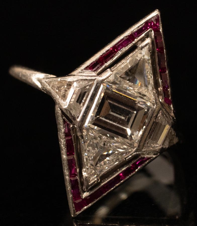 RUBY AND DIAMOND (1.64CTS) RING, PLATINUM (1 of 3)