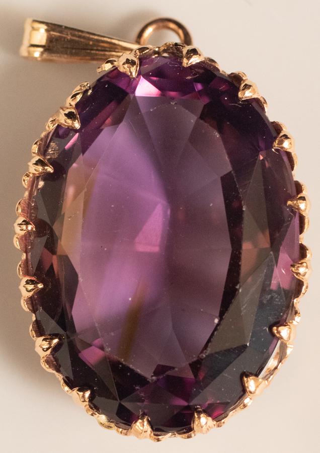 AMETHYST PENDANT, 14KT GOLD, C. 1950 (1 of 3)