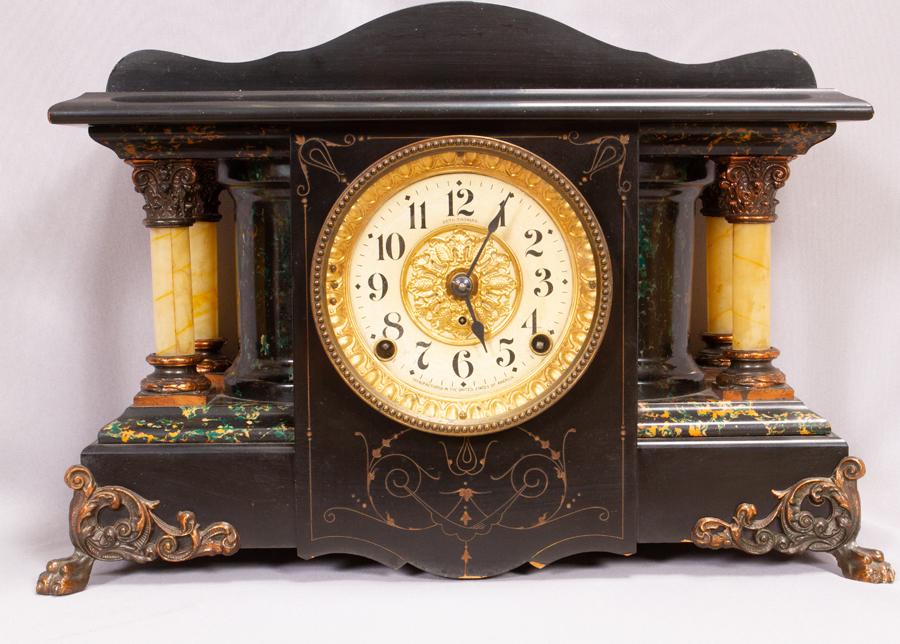 SETH THOMAS MANTEL CLOCK, C 1880, H 12", W 17": SETH THOMAS MANTEL CLOCK, C 1880, H 12", W 17"A modern Seth Thomas mantel clock.