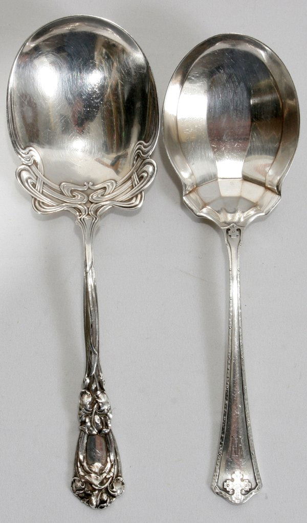 DURGIN'IRIS'& WALLACE 'CARMEL' SERVING SPOONS: DURGIN 'IRIS' & WALLACE 'CARMEL' SERVING SPOONS, TWO:Including 1 Durgin Division of Gorham sterling silver berry spoon, "Iris" pattern, L.9 1/2" (3.93 troy oz.), and 1 Wallace Silversmiths sterling si