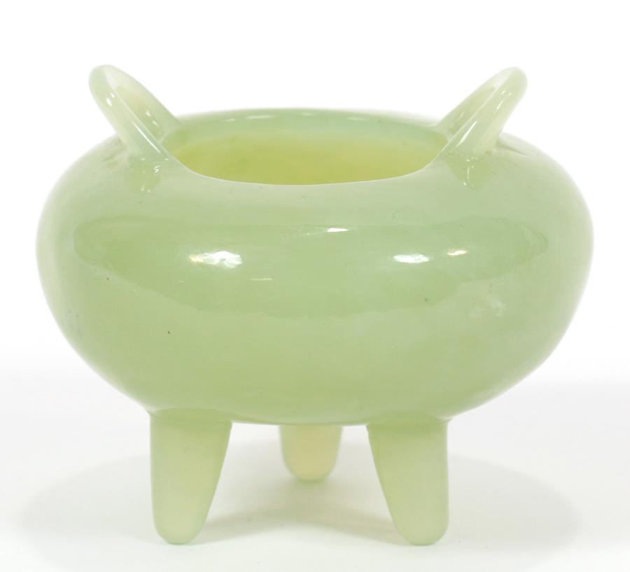 CHINESE JADE URN H 2.2" (1 of 3)
