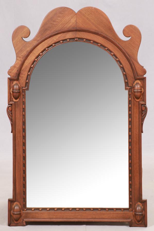 KITTINGER CHIPPENDALE STYLE MIRROR, H 3'4" W 2'2" (1 of 5)
