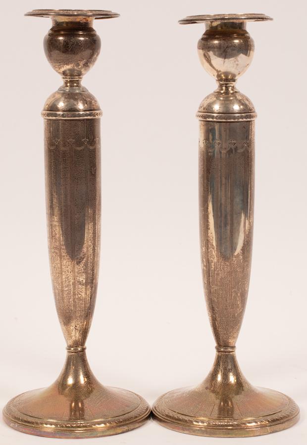 LUNT WEIGHTED STERLING CANDLESTICKS, PAIR, H 9.6" (1 of 4)