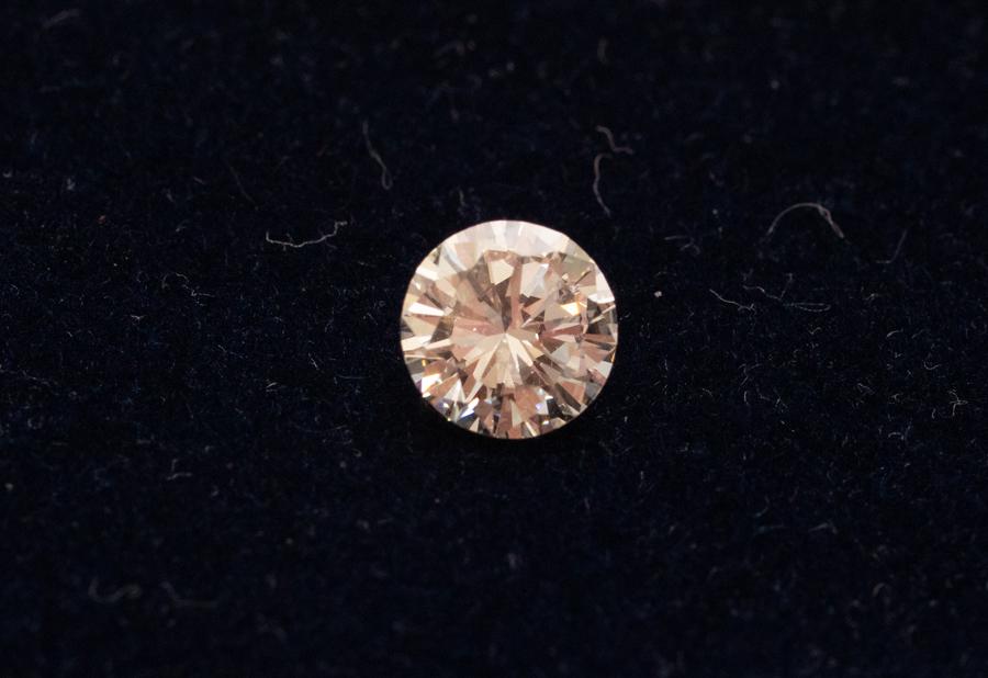 DIAMOND 1.01CT GIA: H COLOR, INTERNALLY FLAWLESS (1 of 5)