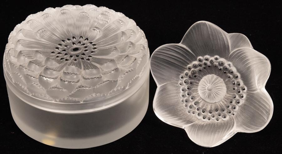 LALIQUE "DAHLIA" CRYSTAL POWDER BOX AND PAPERWEIGHT, (1 of 5)
