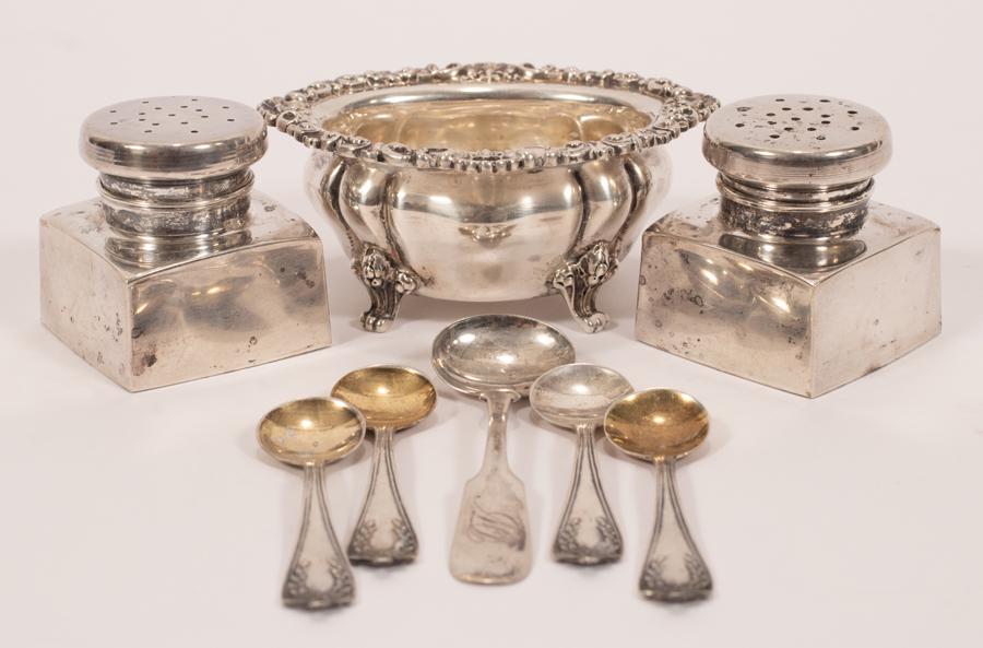 STERLING SALT CELLAR, 5 SALT SPOONS, SALT AND PEPPER (1 of 12)
