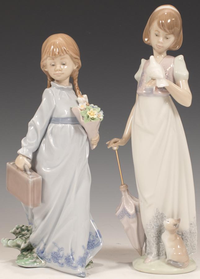 LLADRO PORCELAIN "SCHOOL DAYS" & "SUMMER STROLL" H 8" (1 of 4)