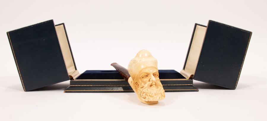 TURKISH CARVED SMOKED MEERSCHAUM PIPE, W 1.75", L 7" (1 of 8)