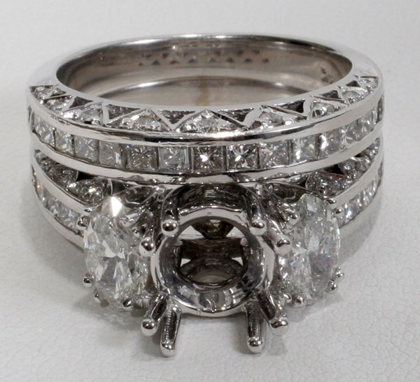 3.30 CT. SEMI-MOUNT & DIAMOND BAND SUITE, 2