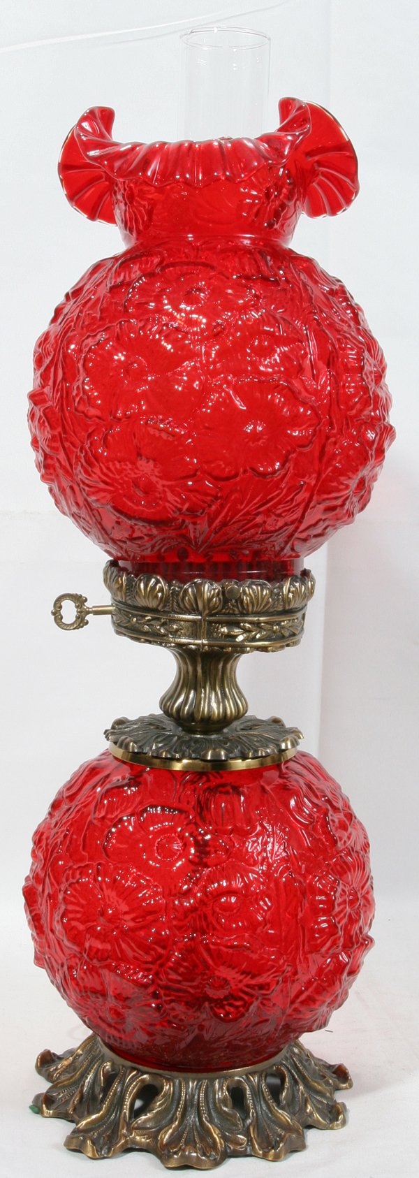 GONE WITH THE WIND TABLE LAMP REPRODUCTION: GONE WITH THE WIND MOLDED GLASS & BRASS PLATED TABLE LAMP REPRODUCTION, MODERN, H 24":Hurricane shade.