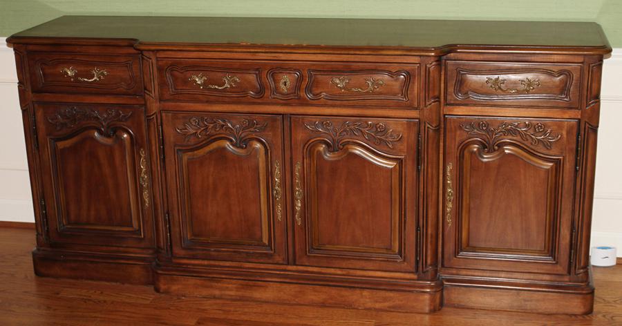 COUNTRY FRENCH STYLE WALNUT SIDEBOARD BY WHITE (1 of 5)