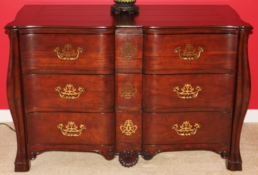 BAKER FURNITURE CO CHIPPENDALE STYLE MAHOGANY 3 DRAWER (1 of 8)