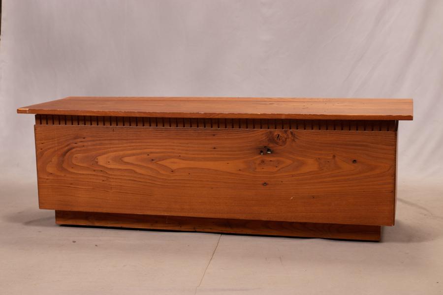 ROBERT C. METCALF AMERICAN WOOD AND METAL BLANKET CHEST (1 of 6)