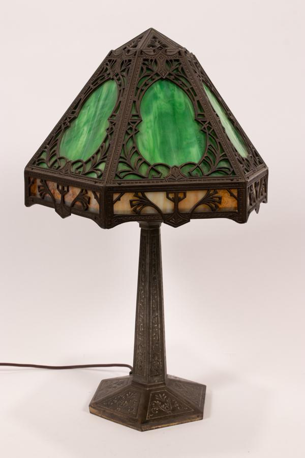 AMERICAN SLAG GLASS AND PATINATED METAL TABLE LAMP H (1 of 6)