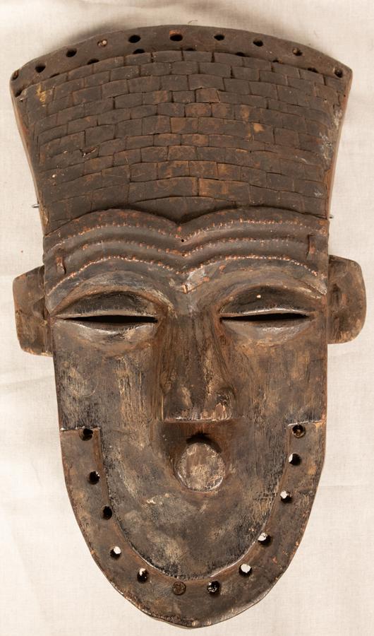 CARVED WOO MASK H 12" W 7" (1 of 2)