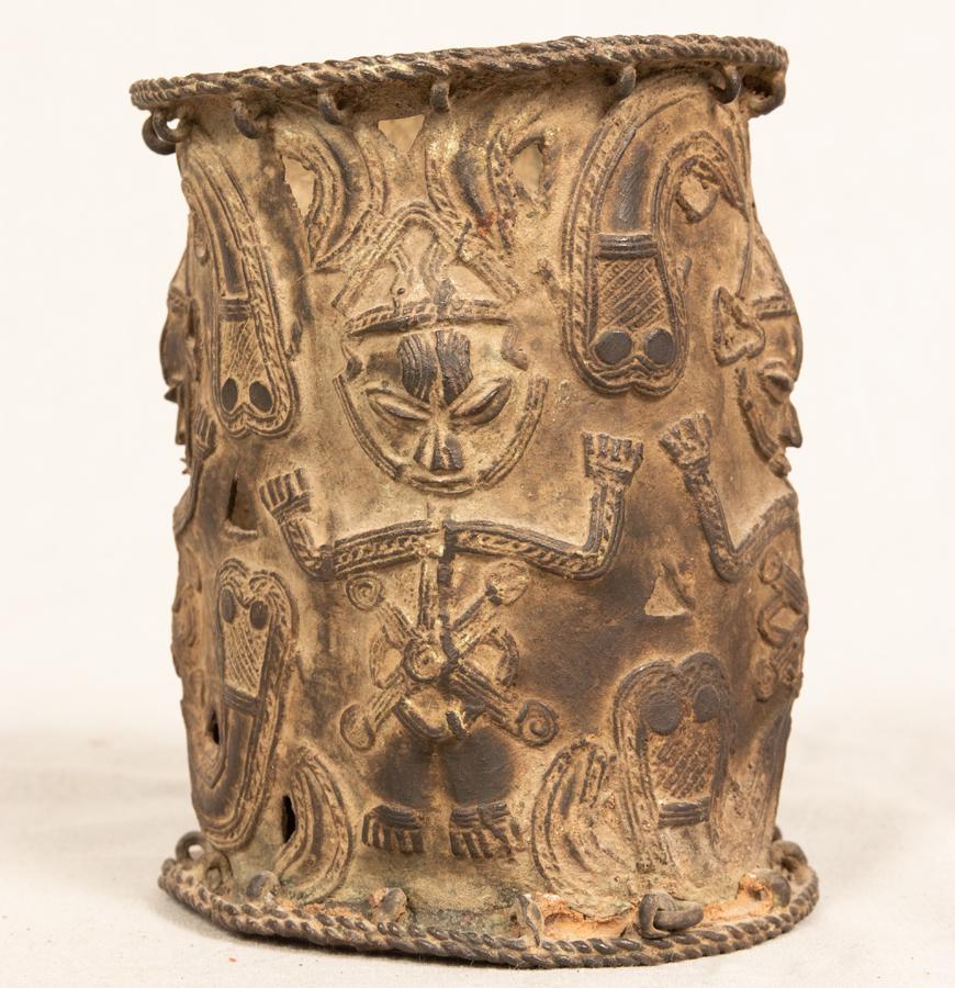 OGBONI - ARMLET,  AFRICAN METALWORK 18TH.C.OR EARLIER H (1 of 3)