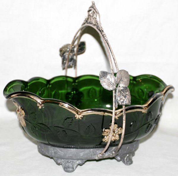 AMERICAN PRESSED GLASS FRUIT BASKET, ANTIQUE,
