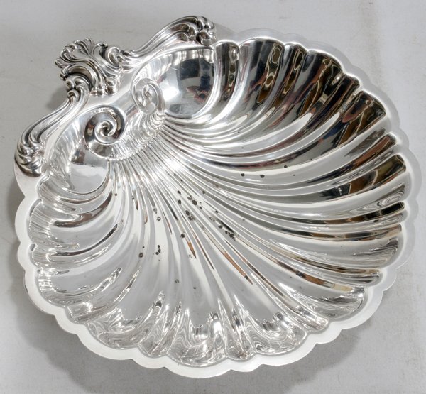 SILVER SHELL FORM SERVING DISH