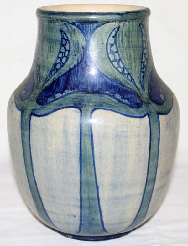 NEWCOMB COLLEGE POTTERY VASE BY ROBERTA KENNON