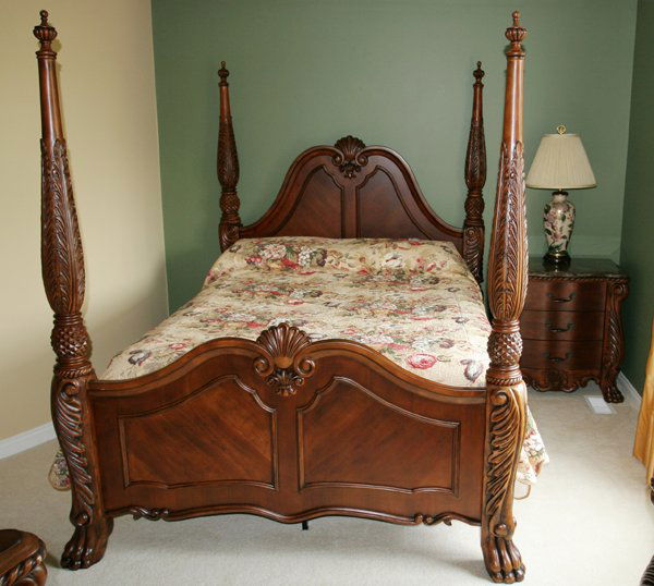 FRENCH STYLE MAHOGANY BEDROOM SET, 5 PIECE: FRENCH STYLE MAHOGANY BEDROOM SET, 5 PIECE:Including a Queen four poster bed, H 79", W 68", L 93"; Night stand, H 31 1/2", L 34", D 21"; Armoire, H 79", L 47", D 23", 2 doors with three shelves above