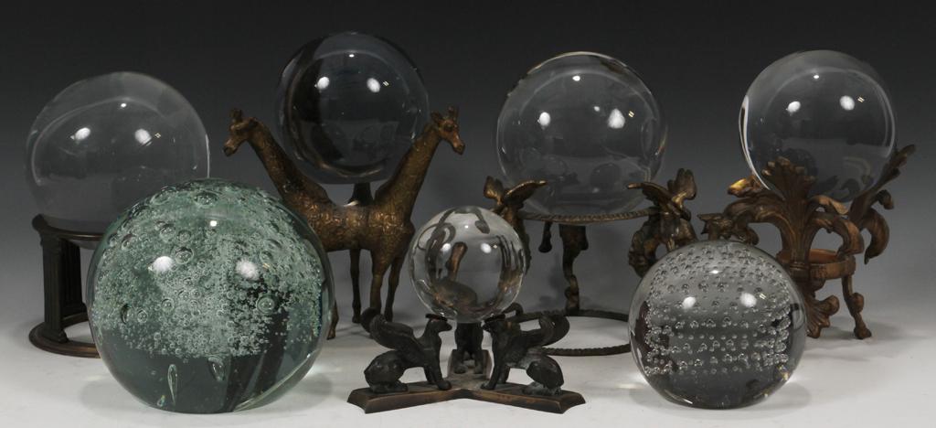 CRYSTAL ORBS, 7 PCS, DIA 2.5"-6": CRYSTAL ORBS, 7 PCS, DIA 2.5"-6" A collection of seven crystal orbs. The majority are unmarked; however included in the count is one Baccarat orb.