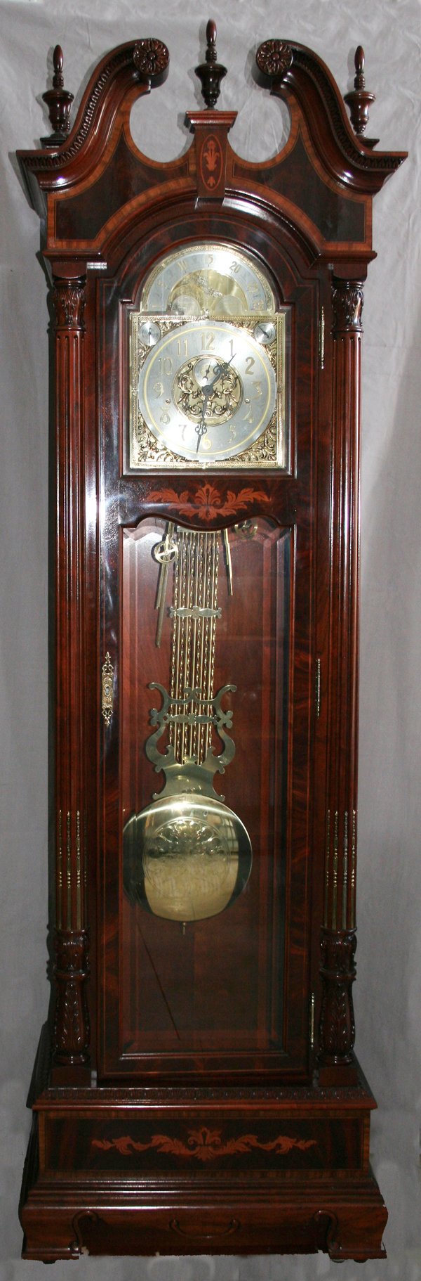 090051 HOWARD MILLER LIMITED EDITION GRANDFATHER CLOCK