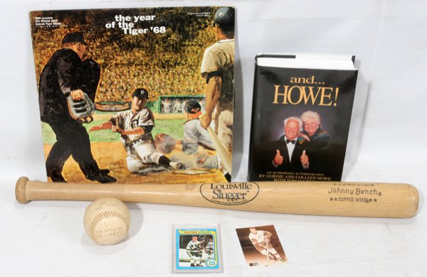 BASEBALL & HOCKEY SPORTS MEMORABILIA, 6 PCS.: BASEBALL & HOCKEY SPORTS MEMORABILIA, 6 PCS.:includes a Gordie and Colleen Howe autographed autobiography "and .. Howe" with Tom DeLisle, Powerplay Publications Inc; one Topps #175 Gordie Howe Whalers