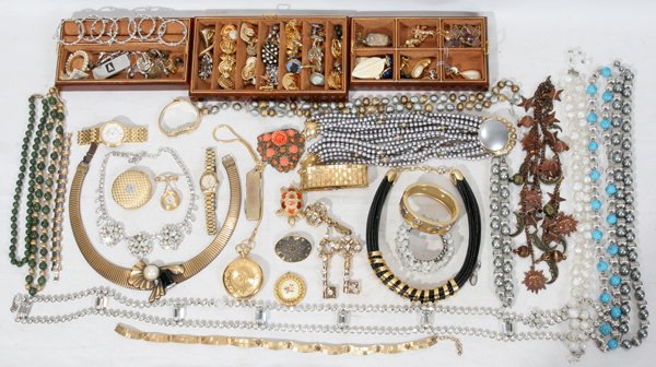 COSTUME JEWELRY NECKLACES, BRACELETS, RINGS, : COSTUME JEWELRY NECKLACES, BRACELETS, RINGS, ETC. 50+:includes assorted necklaces, earrings, bracelets, rings, cameos, pins, pendants, wrist watches and pocket watch, etc.