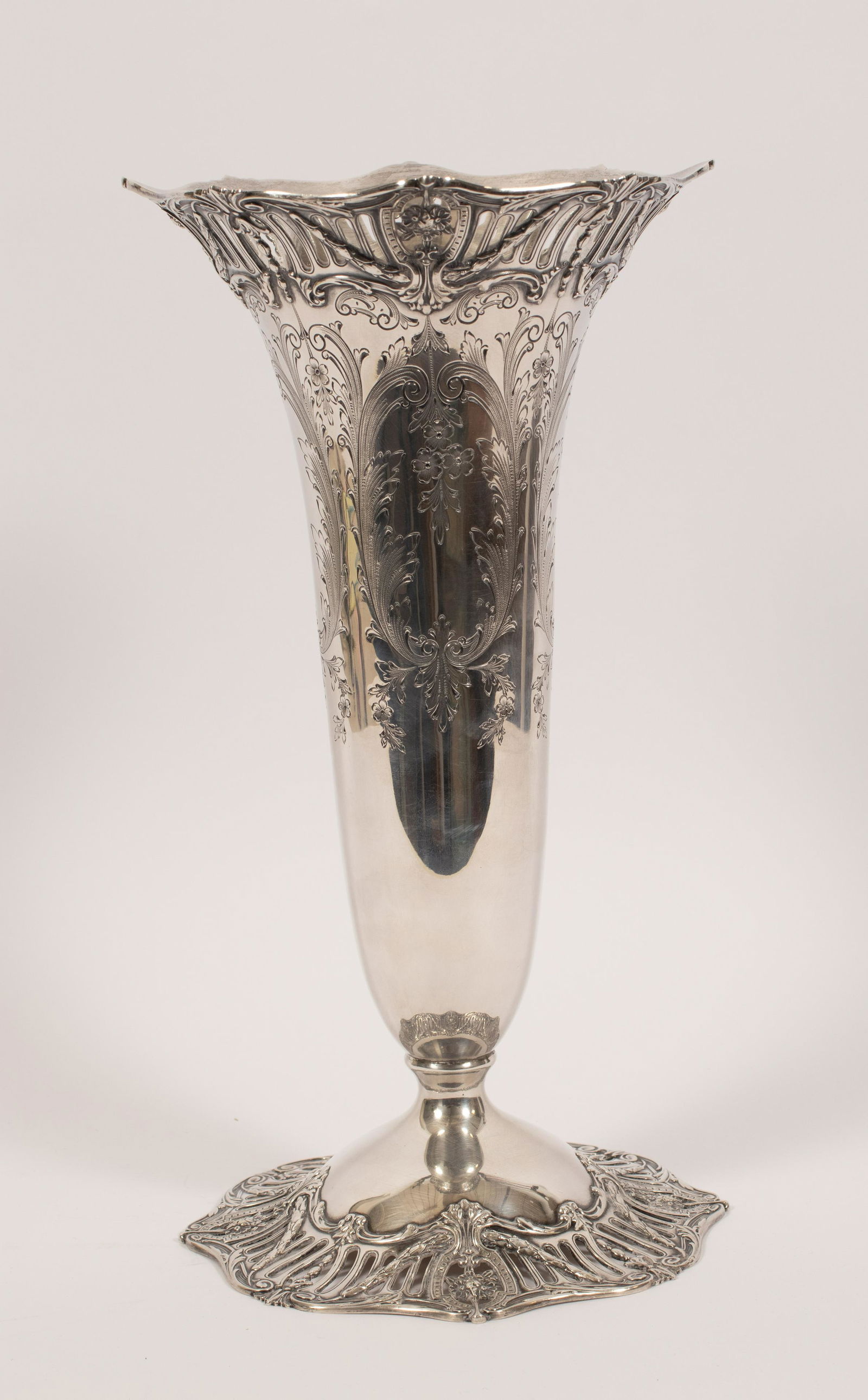 DOMINIC AND HAFF STERLING SILVER FLOWER VASE , 34.07 TO (1 of 10)