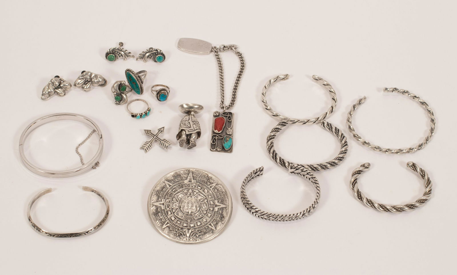 MEXICAN SILVER JEWELRY (1 of 17)