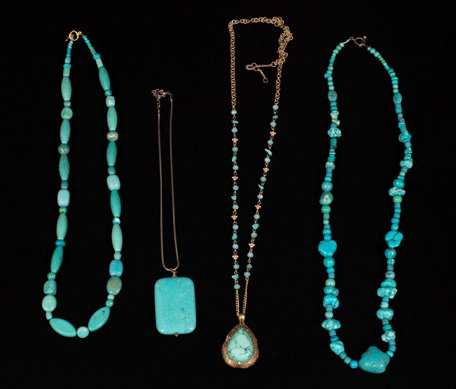 TURQUOISE BEAD NECKLACES PLUS TWO PENDANTS, 4 PCS. L (1 of 13)