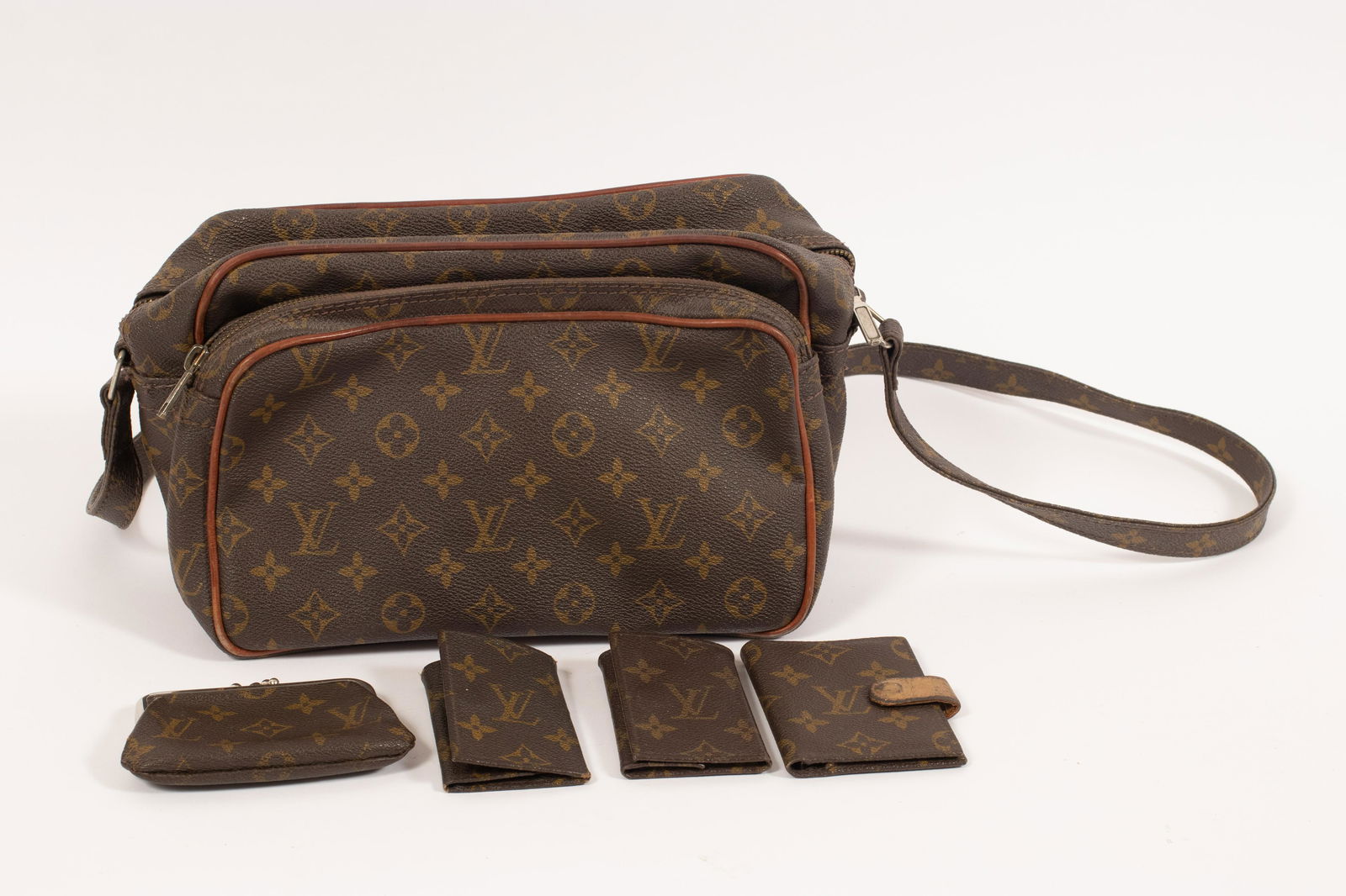 LOUIS VUITTON CASE 11", CHANGE PURSE, KEY CASES, (1 of 6)