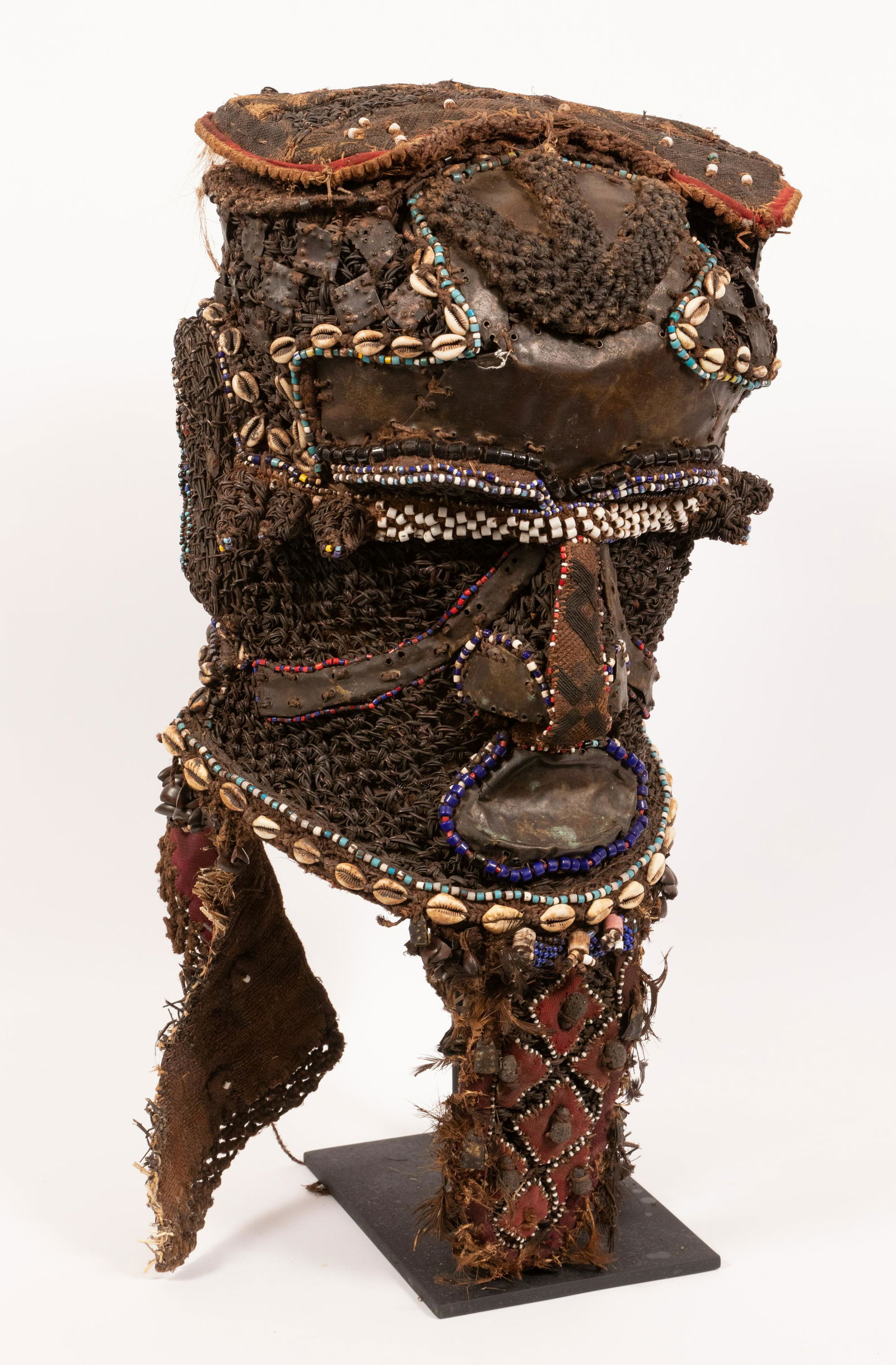 AFRICAN FIBER, COWRIE SHELLS, BEADS, HIDE, CLOTH AND (1 of 7)