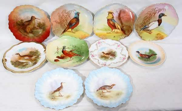 LIMOGES BAVARIAN PORCELAIN DISPLAY PLATES, 10: LIMOGES BAVARIAN PORCELAIN DISPLAY PLATES, 10, DIA 10", 9", 8":Decorated with birds.