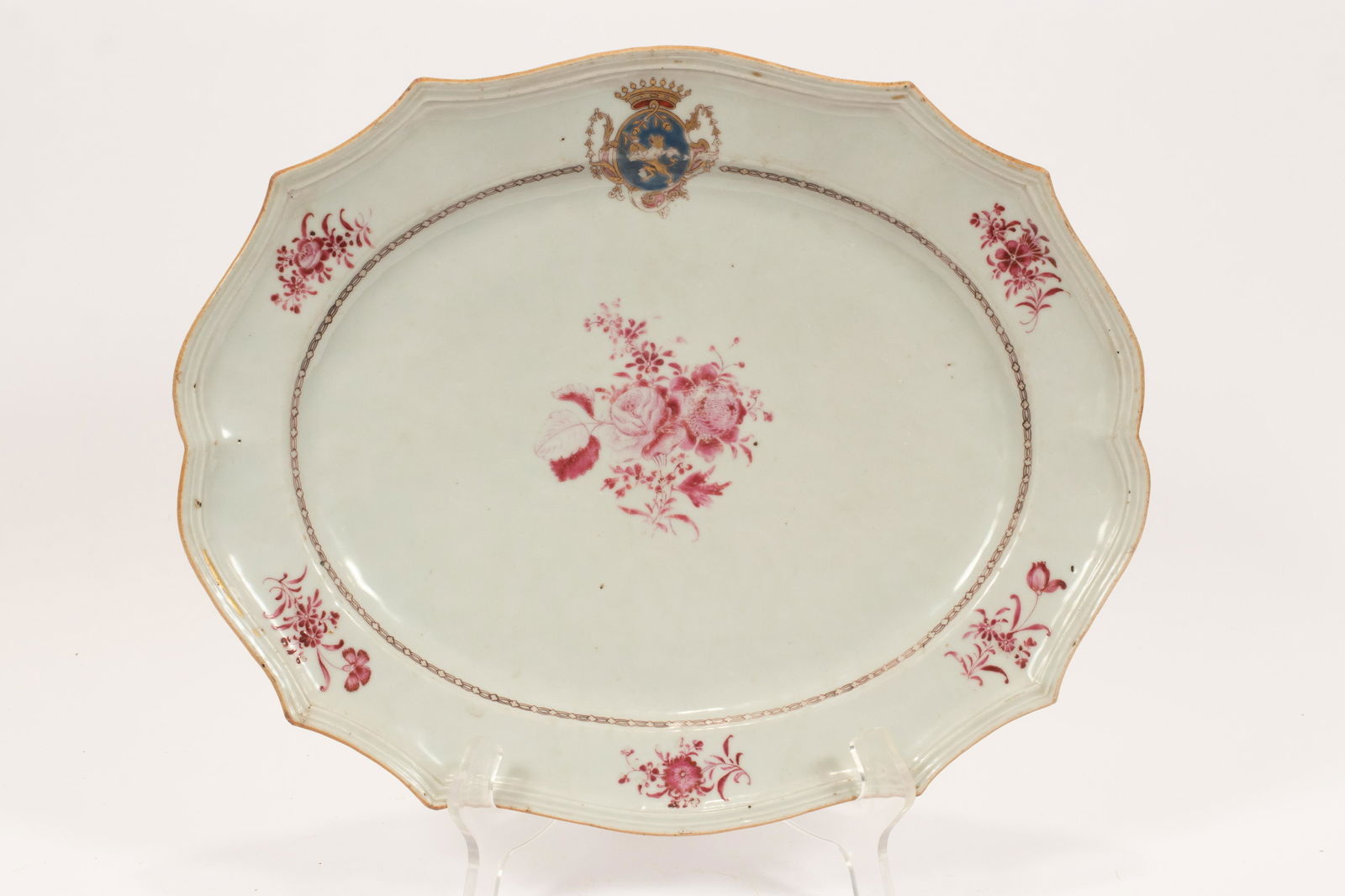 CHINESE EXPORT ARMORIAL PORCELAIN PLATTER, 18TH C, W (1 of 6)