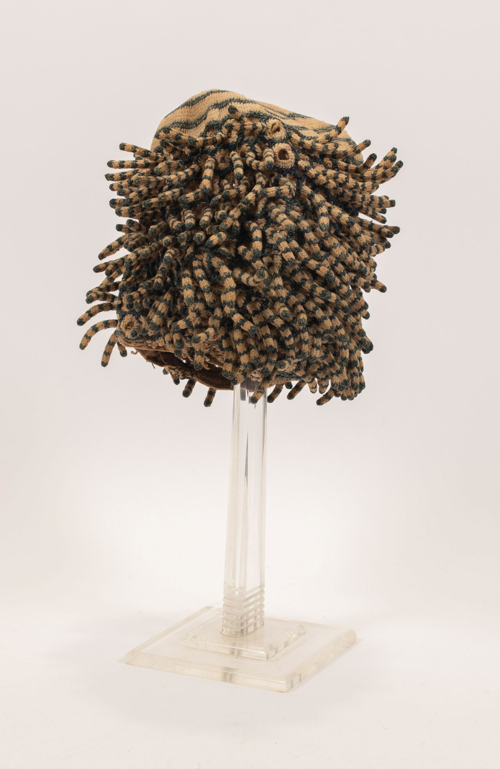 BALI, CAMEROON, AFRICAN ART CROCHET HAT WITH SOFT (1 of 5)