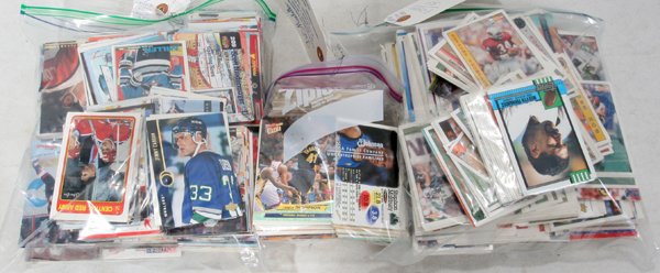 BASKET/FOOTBALL/HOCKEY CARDS 1970 ON, 2000