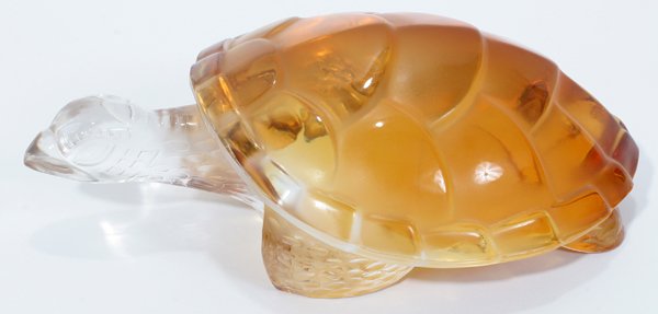 LALIQUE AMBER CRYSTAL TURTLE, H 2", L 6": LALIQUE AMBER CRYSTAL TURTLE, H 2", L 6":Signed "Lalique France".
