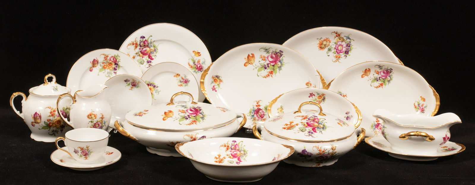 GERMAN PORCELAIN DINNER SET C. 1930 67 PCS. DRESDEN (1 of 11)